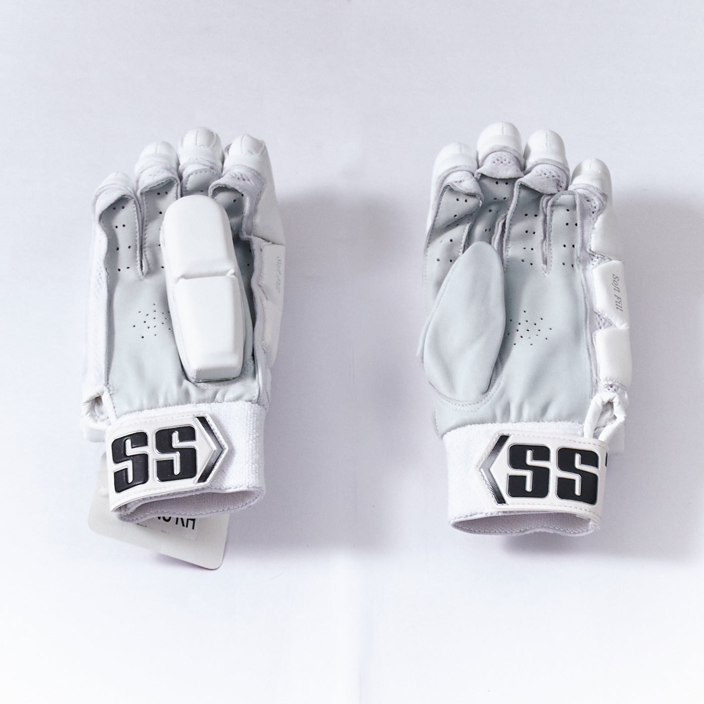 SS Super Test White Batting Gloves