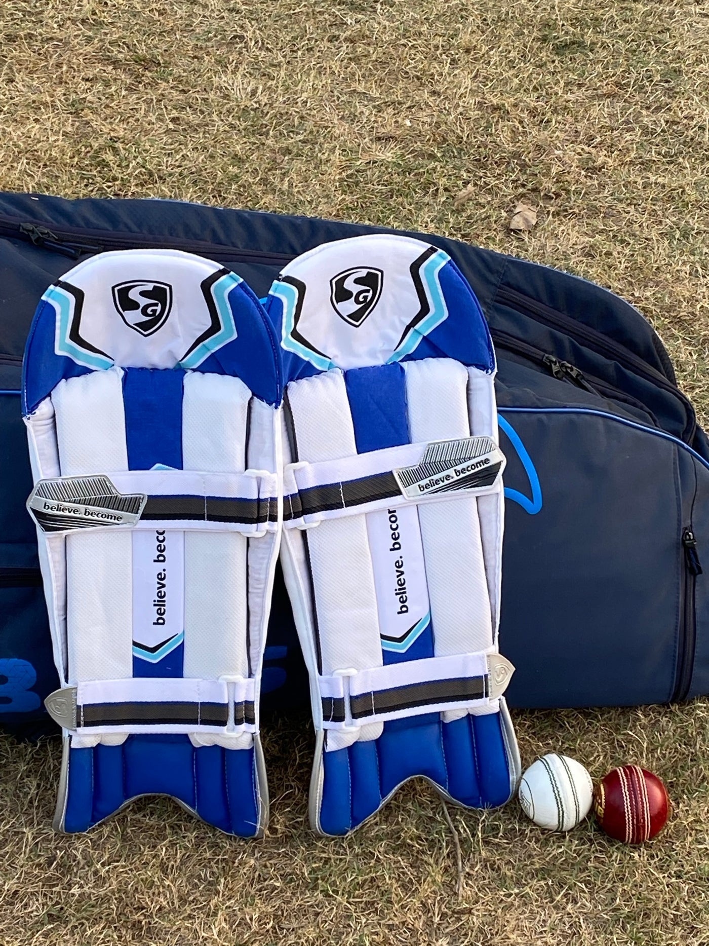 SG Super Test Wicket Keeping Pads